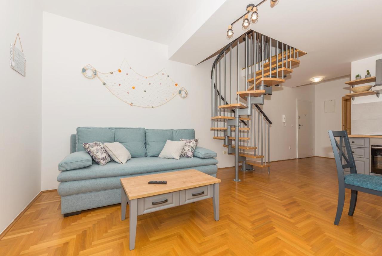 Deluxe 3 Bedroom Apartment With Sea View Baška Voda Exteriér fotografie