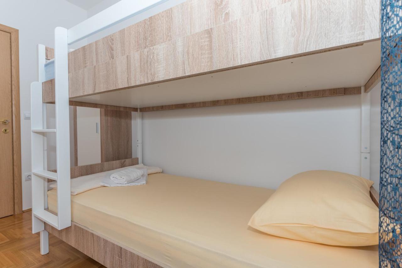 Deluxe 3 Bedroom Apartment With Sea View Baška Voda Exteriér fotografie