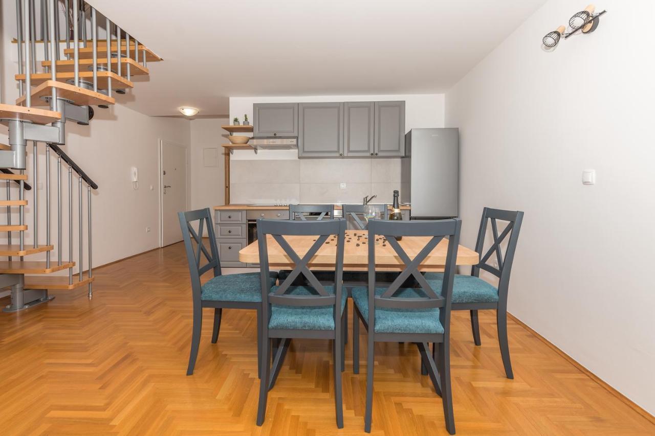 Deluxe 3 Bedroom Apartment With Sea View Baška Voda Exteriér fotografie